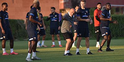 Hikmet Karaman: “3-5 Kişinin Gitmesi Gerekiyor”