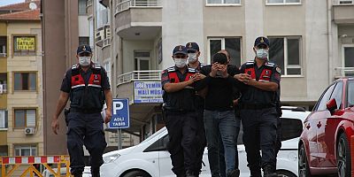 Hırsızlar Yakayı Ele Verdi
