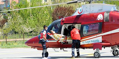 Hızarla Kolunu Kesti, Helikopterle Hastaneye Götürüldü