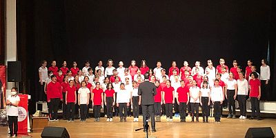 İdeal Eğitim Koleji’nden Muhteşem Çanakkale Ruhunu An(La)ma Programı
