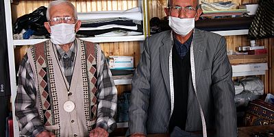 İki Kardeş 60 Yıldır Omuz Omuza Terzilik Yapıyor