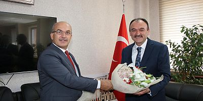 İl Milli Eğitim Müdürü Bilal Yılmaz Çandıroğlu Çiçeklerle Uğurlandı
