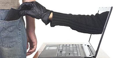 İnternet dolandırıcısı suçunu itiraf etti, 4 yıl hapis cezası aldı