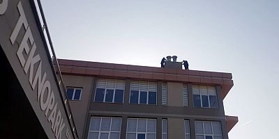 İşten çıkarıldığı Teknopark’ın çatısına çıkıp, intihara kalkıştı