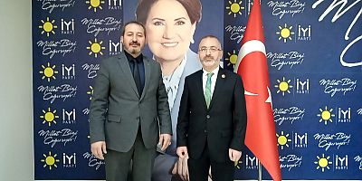 İYİ Parti Bünyan İlçe Başkanı Özhan Mazbatasını Aldı 