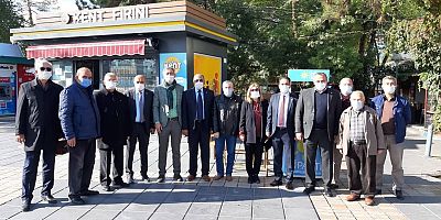 İyi Parti Cumhuriyet Meydanına Üye Standı Kurdu