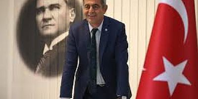 İYİ Parti GİK Üyesi Yücel: Vatandaş Millet Bahçesi’ni Gezmekle Yetiniyor