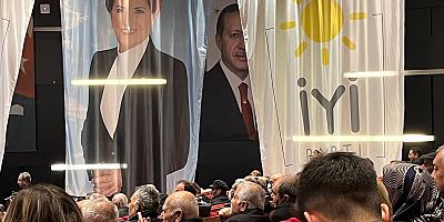 İYİ Parti Kayseri Kongresi’nde Erdoğan fotosu detayı