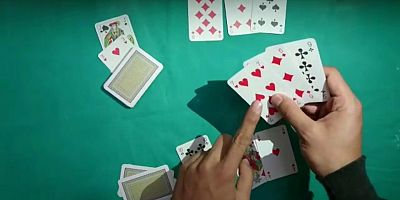 Kağıt oyunu oynarken ‘Elime ne bakıyorsun’ dedi ve…