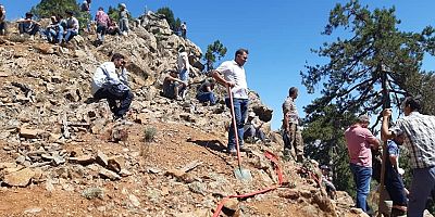 Kahraman Köylüler Yardıma Koştu