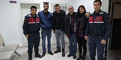 Kayıp gençleri jandarma buldu