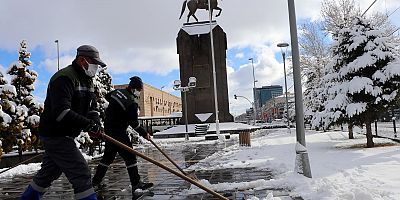 Kayseri Beyaza Büründü