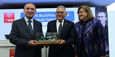 Kayseri Büyükşehir Belediyesi’ne Bir Yılda 11 Ödül