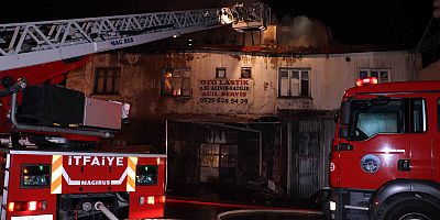 Kayseri'de 2 Katlı Evde Yangın