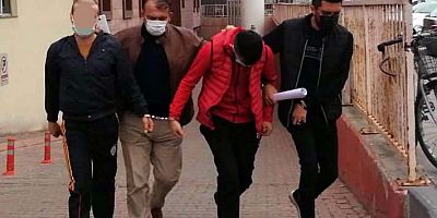 Kayseri'de 2 Kişiye Uyuşturucudan Gözaltı