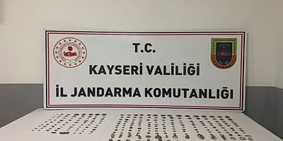 Kayseri'de  235 Adet Kaçak Tarihi Eser Ele Geçirildi
