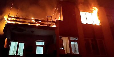Kayseri’de 3 Katlı Binada Çıkan Yangın Kontrol Altına Alındı