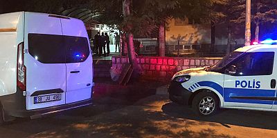 Kayseri'de, 3'üncü Kattan Düşen Emekli Öğretmen Öldü!