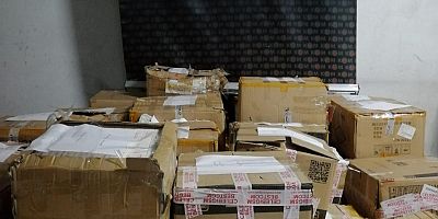 Kayseri'de 900 Bin TL Değerinde Cep Telefonu Aksesuarı Ele Geçirildi