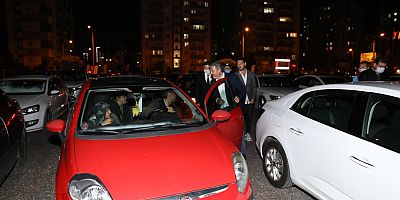 Kayseri'de açık havada araçta sinema keyfi