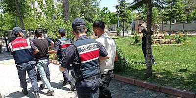 Kayseri’de Akü Hırsızları Yakalandı