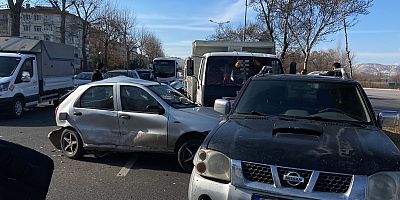 Kayseri’de Alkollü Sürücü Zincirleme Kazaya Karıştı