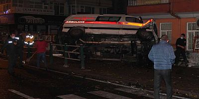 Kayseri’de Ambulans İle Hafif Ticari Araç Çarpıştı: 8 Yaralı