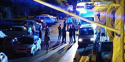 Kayseri'de Araç İçinden Ateş Edilmesi Sonucu 3 Kişi Yaralandı