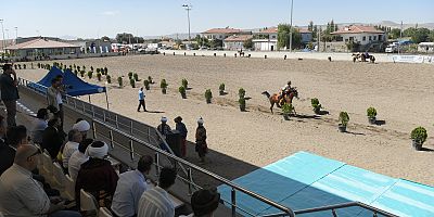 Kayseri’de Atlı Okçuluk Türkiye Şampiyonası Yapıldı