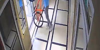 Kayseri’de Bisiklet Hırsızı Kameralara Yakalandı 