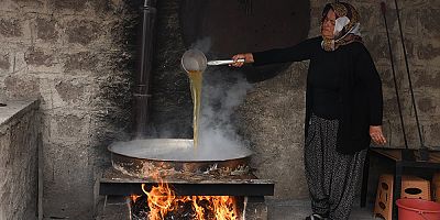 Kayseri'de Coğrafi İşaretli Üzümler Pekmez Oluyor
