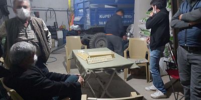 Kayseri'de Depoda Okey Oynayan 8 Kişiye 27 Bin TL Ceza