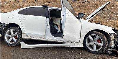Kayseri’de Direksiyon Hakimiyetini Kaybeden Araç Kaza Yaptı: 1 Yaralı