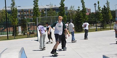 Kayseri’de Dünya Kaykay Günü Kupası Gerçekleştirildi