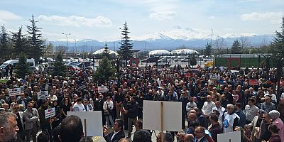 Kayseri’de, Eğitimde Şiddete Karşı Protesto