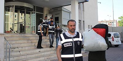 Kayseri’de Haklarında Kesinleşmiş Hapis Cezası Bulunan 8 Kişi Cezaevine Gönderildi