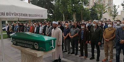 Kayseri'de Hayatını Kaybeden Öğretmen Son Yolculuğuna Uğurlandı