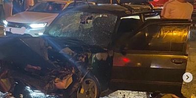 Kayseri’de İki Otomobil Çarpıştı: 2 Yaralı