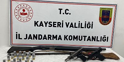 Kayseri’de Jandarma Ekipleri Çok Sayıda Tüfek ve Tabanca Ele Geçirildi