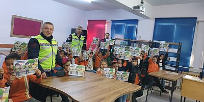 Kayseri’de Jandarmadan Güvenli İnternet Eğitimi