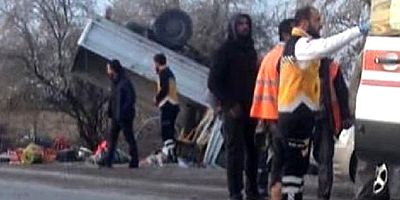 Kayseri’de Kamyonet takla attı, Kasasındaki 10 Kişi Yaralandı!