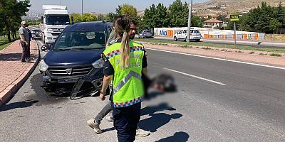 Kayseri’de Motosiklet Sürücüsü Aracın Altında Kaldı, Ağır Yaralandı