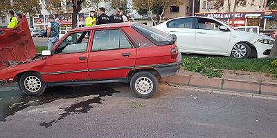 Kayseri'de Otomobiller Çarpıştı: 4 Yaralı