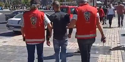 Kayseri’de Polis Ekipleri Aranan Şahsı Kovalamaca Sonucu Yakaladı