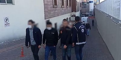 Kayseri’de Polis Ekipleri, Kaçak Yollarla Ülkeye Giren 14 Şahsı Yakaladı
