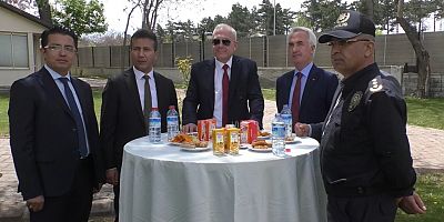 Kayseri’de protokol üyeleri bayram ziyaretlerinde bulundu