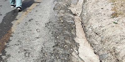 Kayseri’de Saman Yüklü Kamyon İle Otomobil Çarpıştı: 3 Yaralı