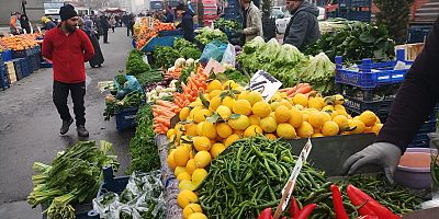 Kayseri’de Semt Pazarında Meyve-Sebze Fiyatları