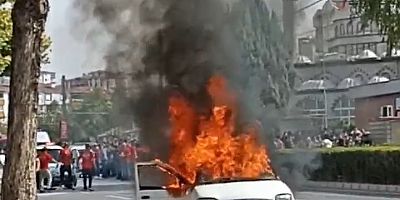 Kayseri’de Seyir Halindeki Araç Alev Aldı