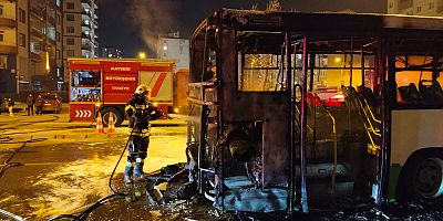 Kayseri'de Seyir Halindeki Özel Halk Otobüsü Yandı